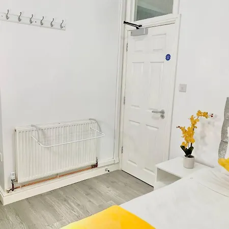 Kunda House Sparkbrook Guest house Birmingham