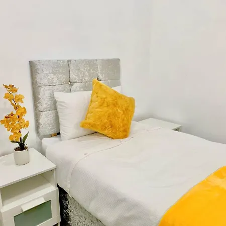 Kunda House Sparkbrook Guest house Birmingham